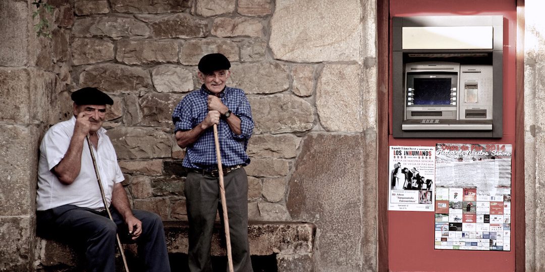 bancos cajero mayores